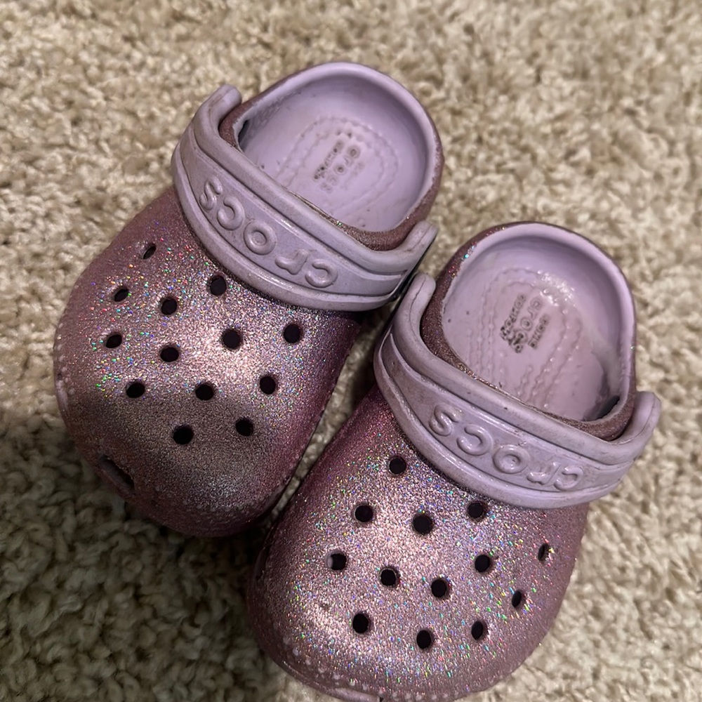 Infant crocs